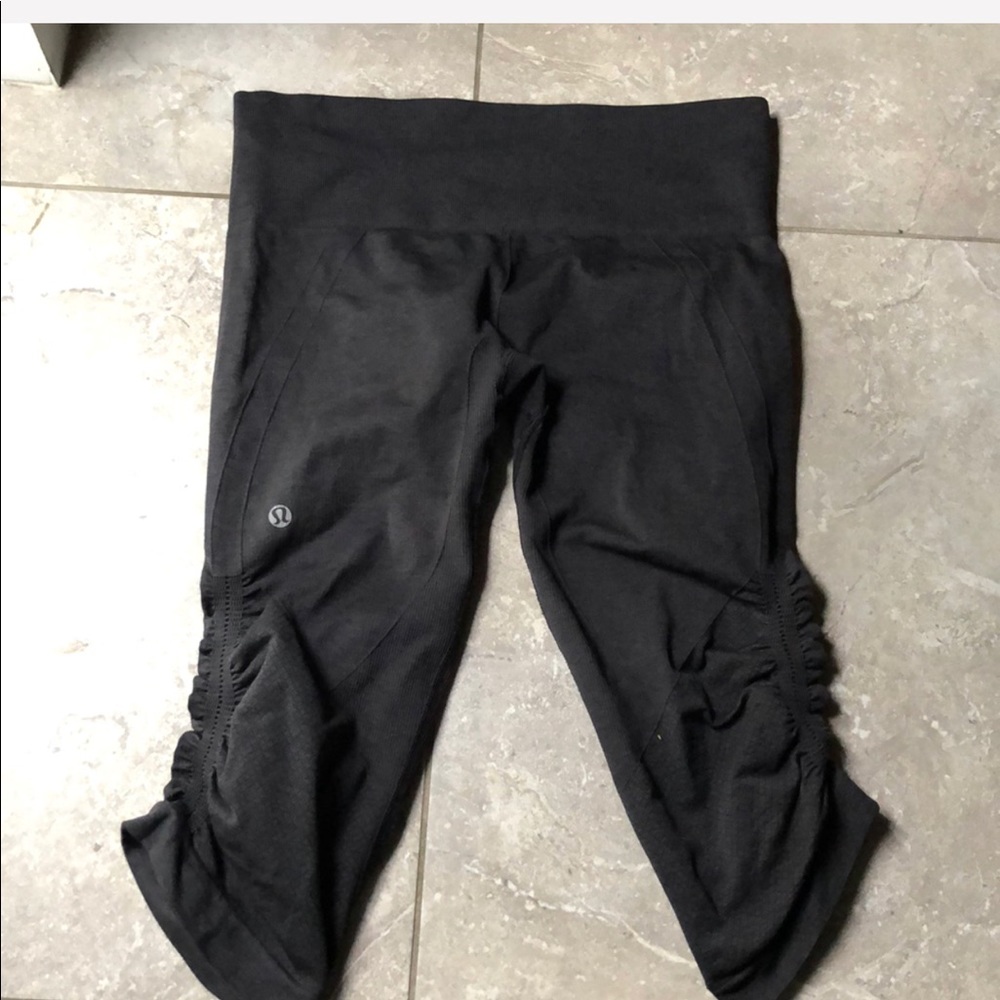LULULEMON here we go sweat crops - Picture 8 of 8